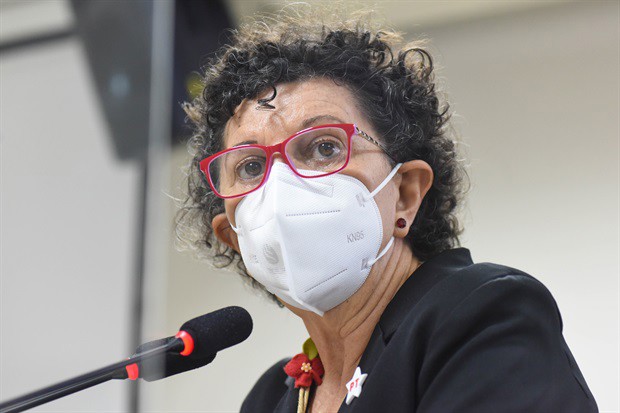 Rai de Almeida é a autora da moção de aplausos, aprovada em plenário durante a 38ª reunião ordinária de 2021 da Câmara Municipal de Piracicaba