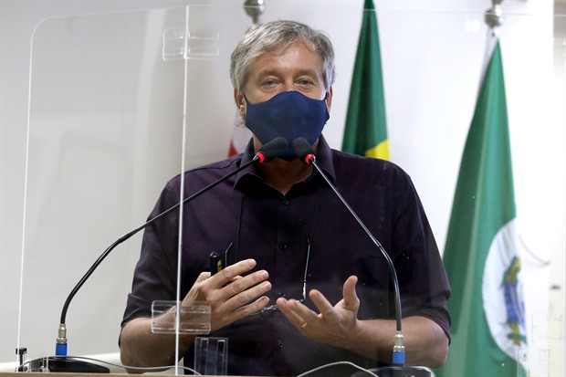 Fábio Lazzerini, doutor em geociência 