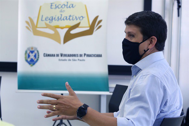 Cristian é o presidente da Câmara de Itatinga