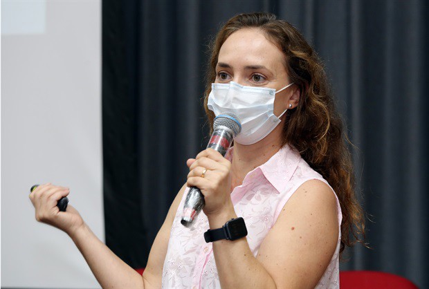 Médica pediatra Fabiana Romero Corrêa Salvador