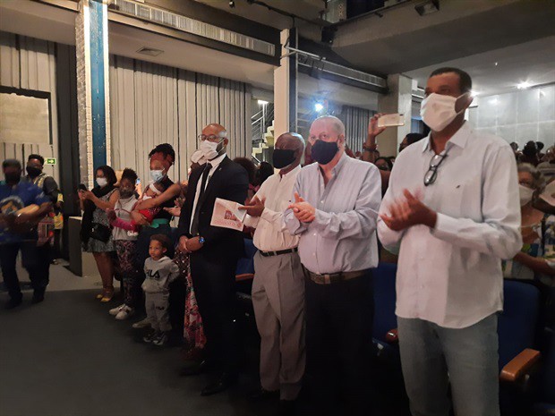 Câmara contempla personalidades no Dia da Consciência Negra