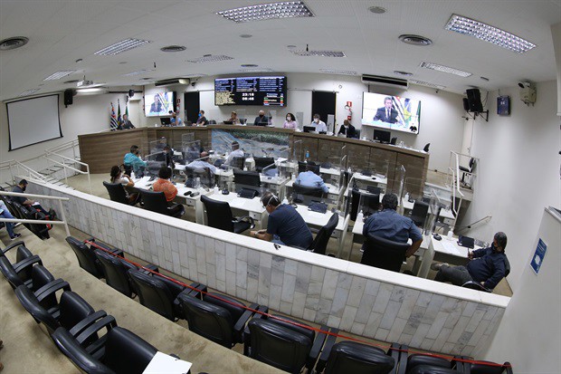 Noite desta segunda-feira teve reunião extraordinária e duas extraordinárias