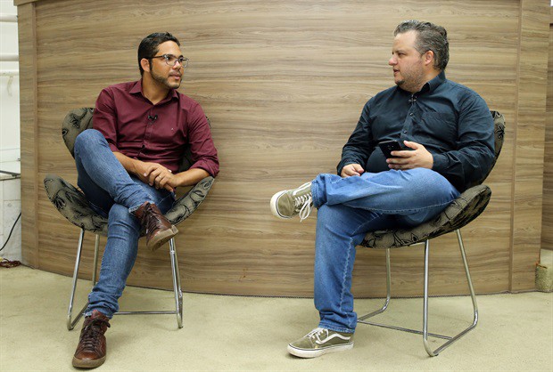 "Câmara Convida" recebeu o pesquisador Rodolfo Capler, autor do livro "Geração Selfie"