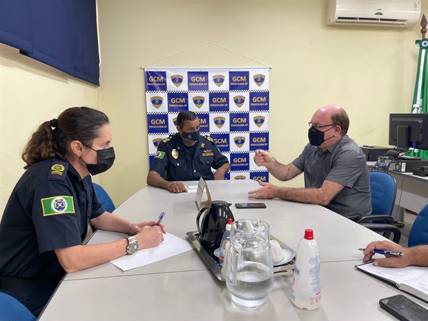 Anilton Rissato participou nesta quinta-feira (16) de reunião na sede da Guarda Civil Municipal de Piracicaba para debater questões de segurança em Santa Terezinha
