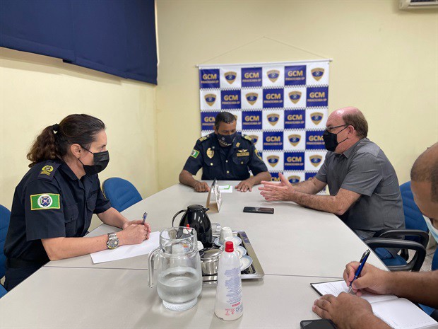 Anilton Rissato participou nesta quinta-feira (16) de reunião na sede da Guarda Civil Municipal de Piracicaba para debater questões de segurança em Santa Terezinha