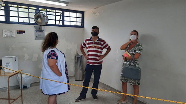 Vereador pede manutenção para a Farmácia da Vila