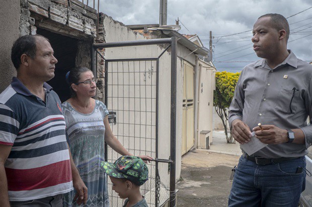 Visita realizada na tarde desta sexta-feira foi motivada por pedidos de moradores