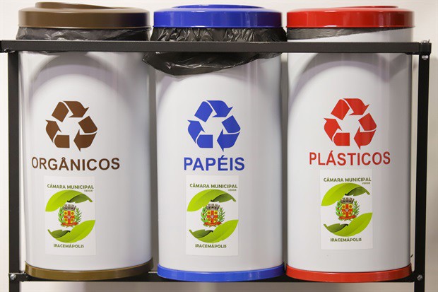 "Câmara Verde" também incentiva coleta seletiva de lixo entre parlamentares e frequentadores do prédio da Câmara Municipal de Iracemápolis 