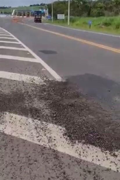 Motoristas reclamam da qualidade do asfalto e do acostamento das rodovias SP-191 e SP-308