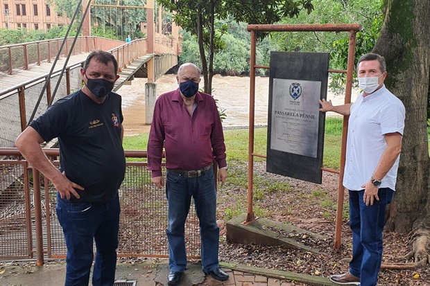 Parlamentar também pede reparo nos sanitários existentes na orla da Rua do Porto, na avenida Alidor Pecorari.