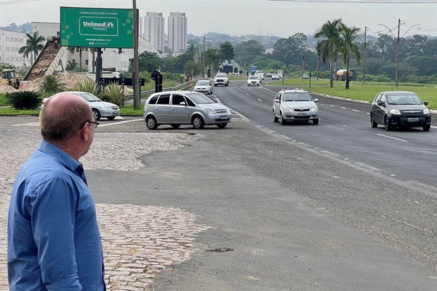 Vereador aponta demandas para reforço de trânsito em Santa Teresinha