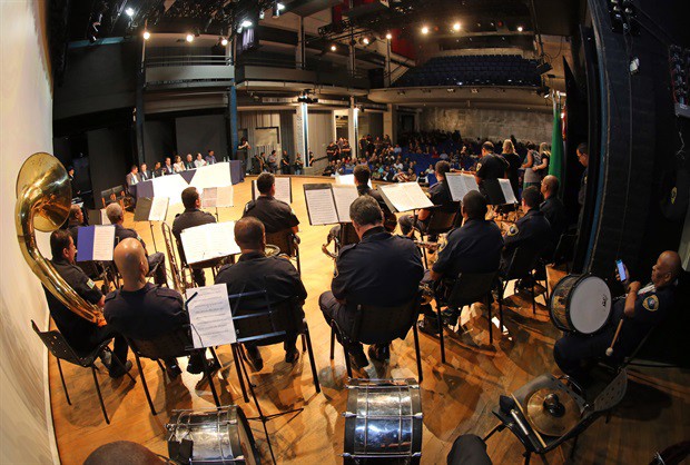 Solenidade foi realizada na manhã desta segunda-feira (25)