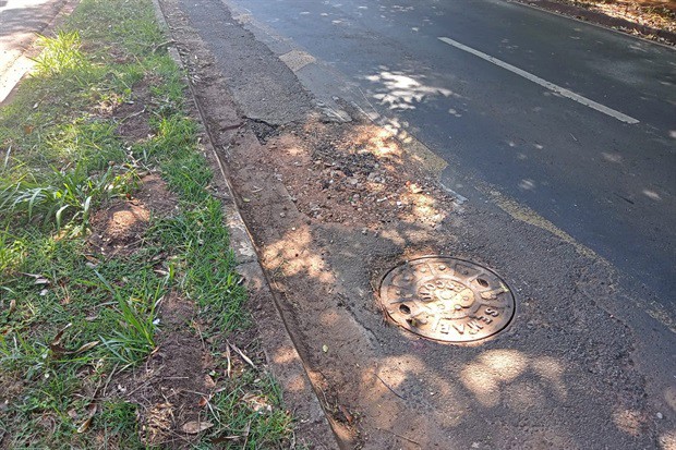 Mirante atende pedido de vereador e faz reparos na Luiz Pereira Leite