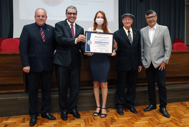 Reunião solene foi realizada na noite desta quarta-feira (11)