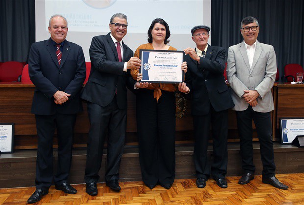 Reunião solene foi realizada na noite desta quarta-feira (11)
