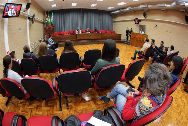 Cerimônia reconheceu as lutas e conquistas do movimento LGBTQIA+