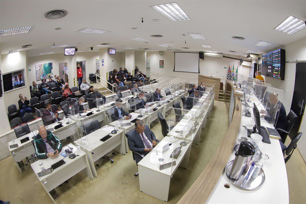 19ª reunião ordinária foi realizada na noite desta quinta-feira
