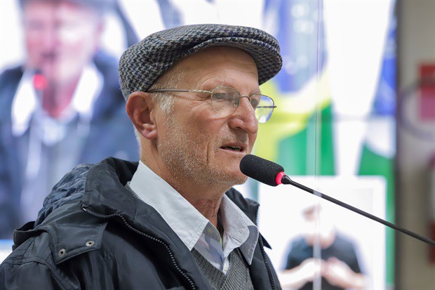 Paulo Camolesi em discurso durante a 19ª reunião ordinária de 2022