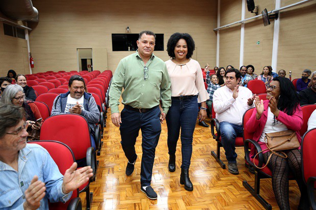 Familiares, amigos e colegas de trabalho descreveram o espírito de determinação e honestidade de Nelson Ferreira