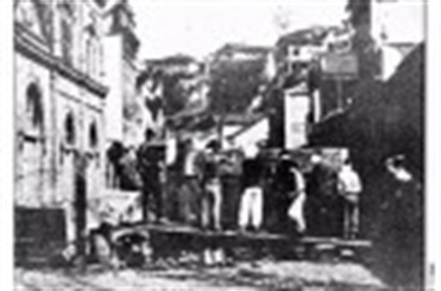 Revoltosos saíam às ruas 
