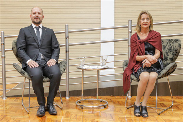 Dr. Fábio e sua mãe, Marly Pessotti