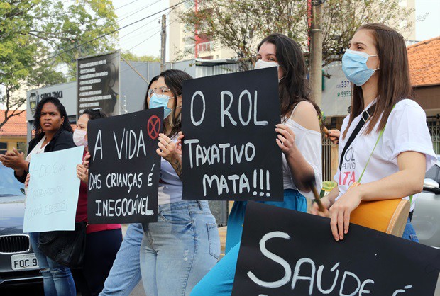 Mobilização no Fórum de Piracicaba mira decisão do STJ no rol da ANS