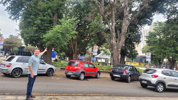 Laércio Trevisan Jr (PL) apontou ao Executivo melhorias e manutenção na Praça José Bonifácio