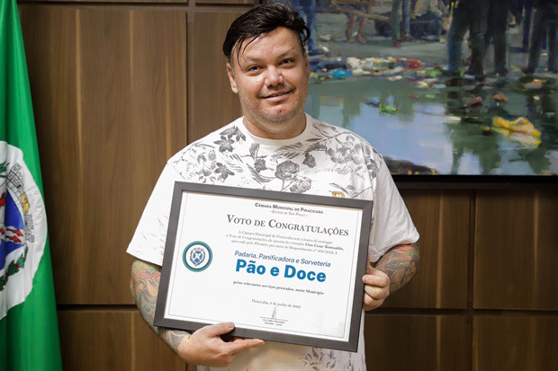 Padaria atua há 10 anos no bairro Santa Terezinha e, segundo o parlamentar, atualmente presta um serviço de relevância para a comunidade