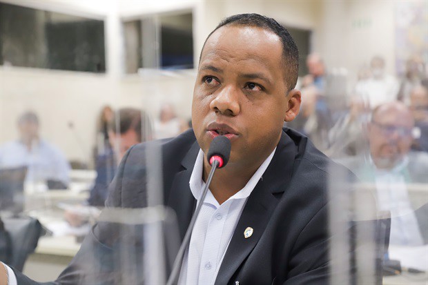 Vereador Thiago Ribeiro (PSC) é autor da moção