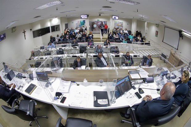 Aprovação aconteceu nesta segunda-feira (20)