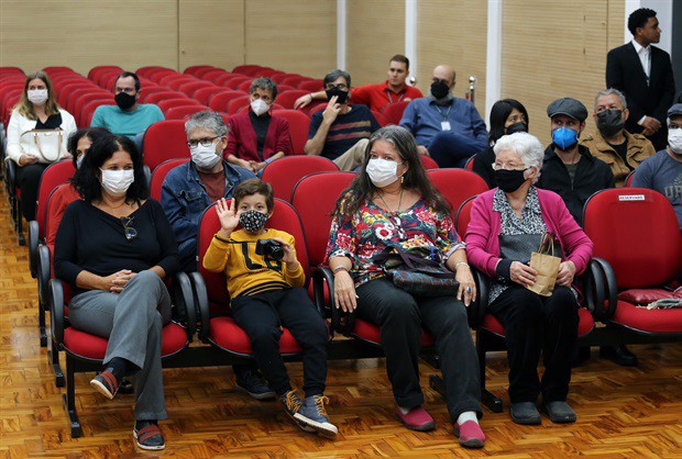 Solenidade foi acompanhada por artistas que atuam no cenário cultural de Piracicaba e familiares do homenageado 