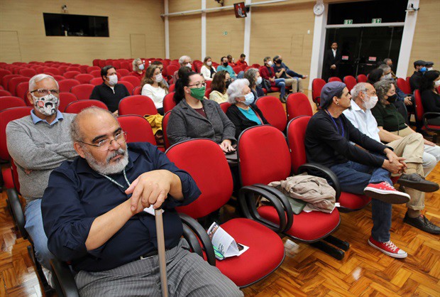 Solenidade foi acompanhada por artistas que atuam no cenário cultural de Piracicaba e familiares do homenageado 