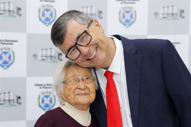 Solenidades foram realizadas no Salão Nobre "Helly de Campos Melges"