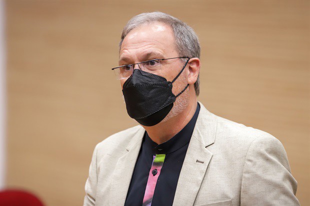 Muro do Centro Comunitário do bairro recebeu painéis elaborados pelos artistas em parceria com as crianças da comunidade