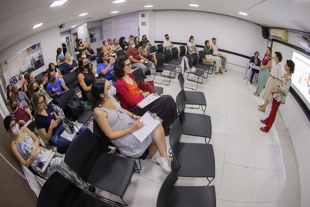 Ciclo de Palestras sobre a Lei Maria da Penha e o Direito das Famílias