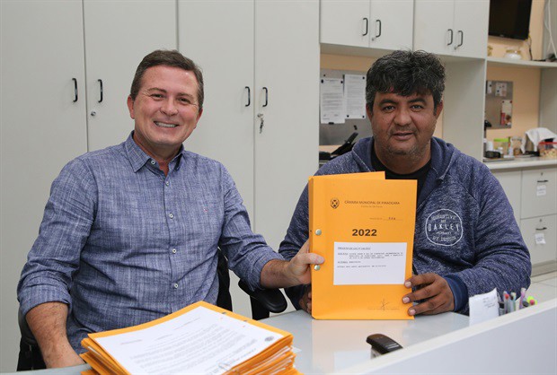 Trevisan Jr., presidente da CLJR, e o relator, vereador Wagner Oliveira, o Wagnão (Cidadania)