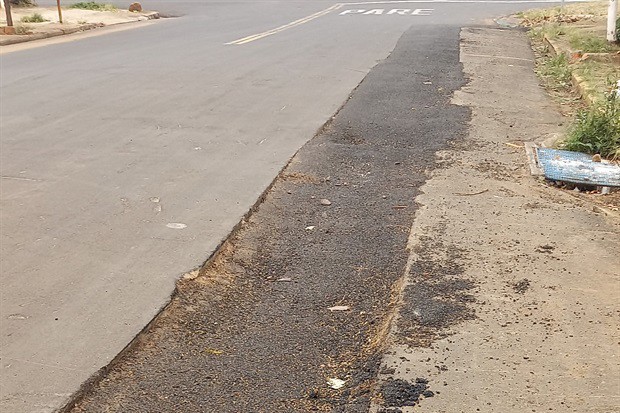 Vereadora Rai de Almeida (PT) aproveitou para verificar as condições gerais da praça