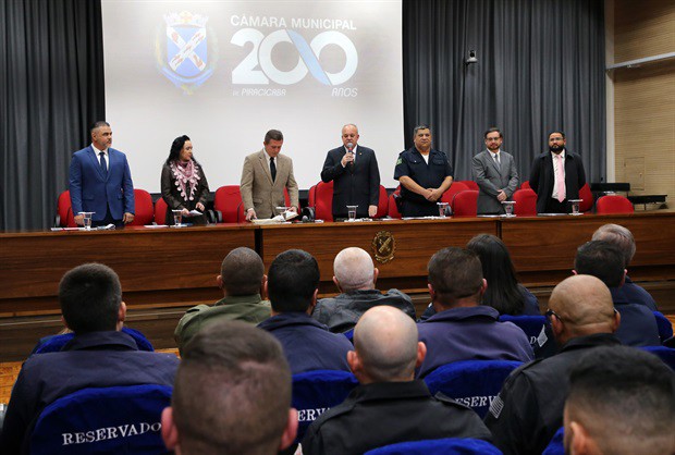 Cerimônia realizada no Salão Nobre “Helly de Campos Melges” contou com a presença de servidores da SAP, parlamentares, amigos e parentes dos homenageados