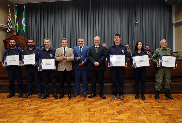 Servidores da Prisão Masculina receberam quadros alusivos à solenidade