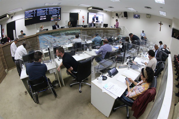 Prorrogação do tempo para discussão dos projetos não foi aprovada