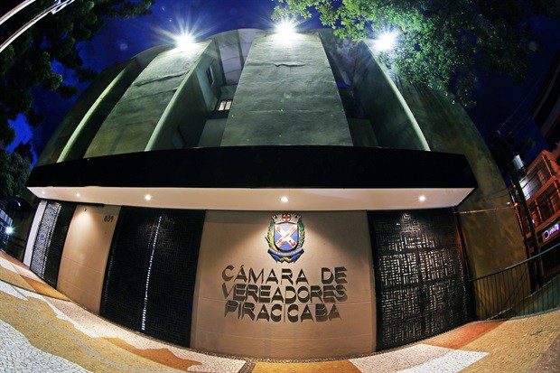 Solenidade será realizada a partir das 19h30, no Salão Nobre "Helly de Campos Melges", que fica no primeiro andar do prédio principal da Câmara