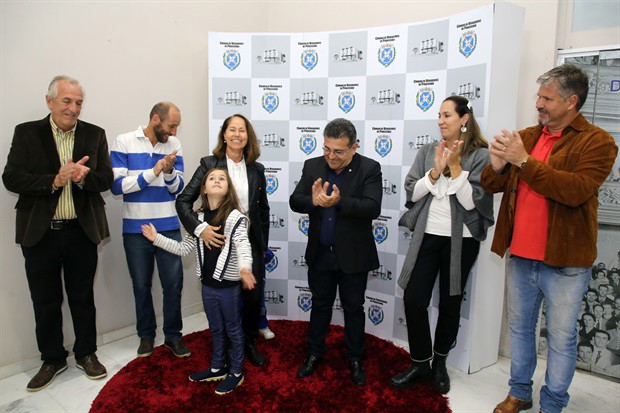 Cerimônia foi realizada no hall do Salão Nobre da Câmara Municipal de Piracicaba