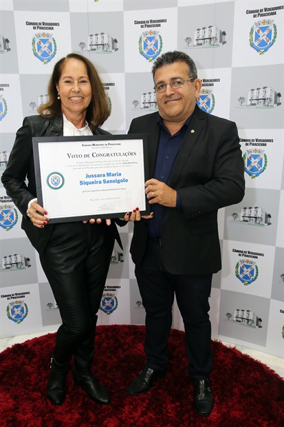 Cerimônia foi realizada no hall do Salão Nobre da Câmara Municipal de Piracicaba