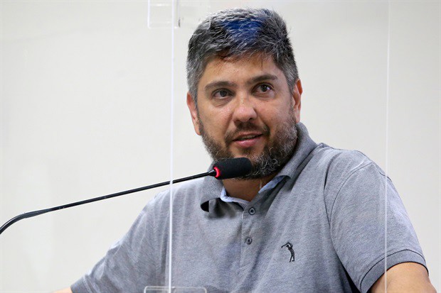 Rerlison Rezende justificou voto na tribuna