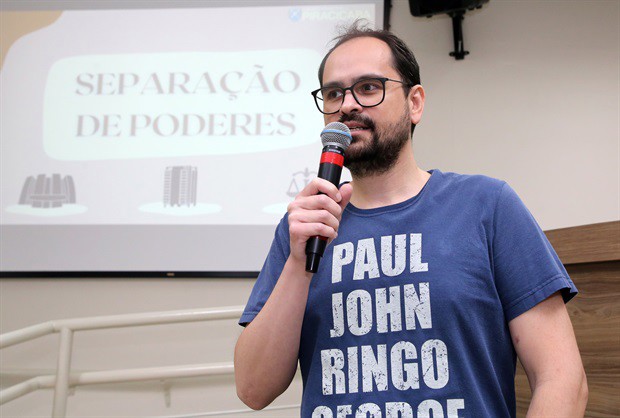 Visita dos alunos aconteceu na manhã desta sexta-feira (18)