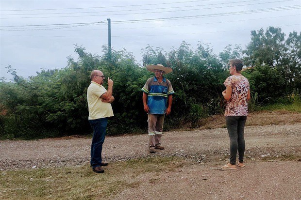 Moradores solicitam melhorias em estradas rurais