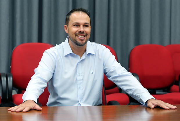 Paulo Adriano - Salão nobre