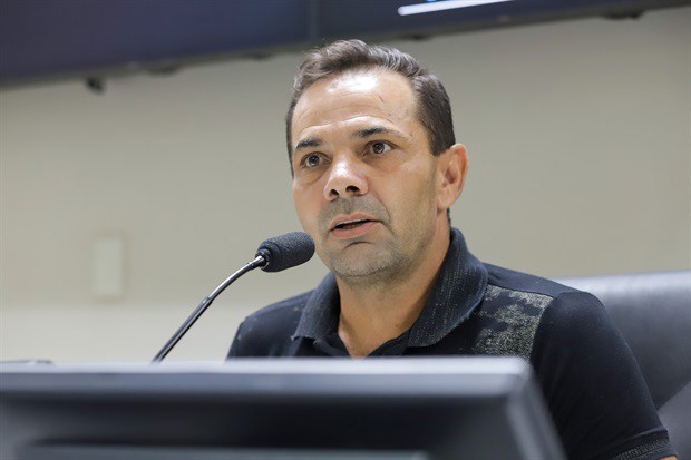 Alessandro da Silva, do Cerest, abordou a situação das condições de trabalho na segunda-feira (6)