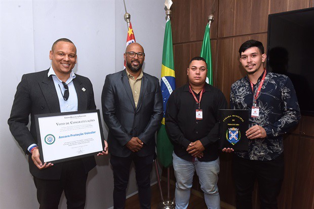 Empresa participou de ação social promovida pela Associação dos Moradores dos bairros Jardim Monte Líbano, Jardim Paraíso e Jardim Morada do Sol