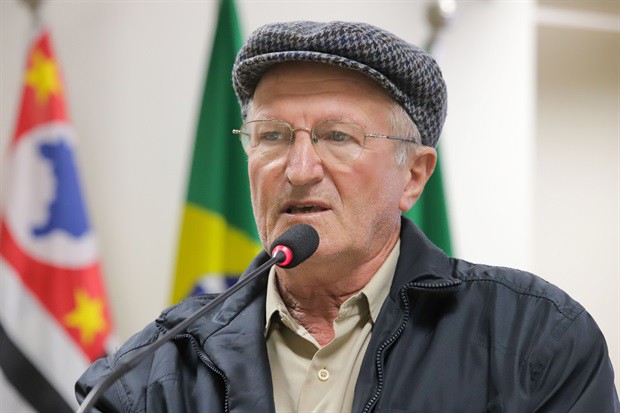 Paulo Camolesi em discurso na noite desta quinta-feira (25), na 30ª Reunião Ordinária de 2023 da Câmara Municipal de Piracicaba